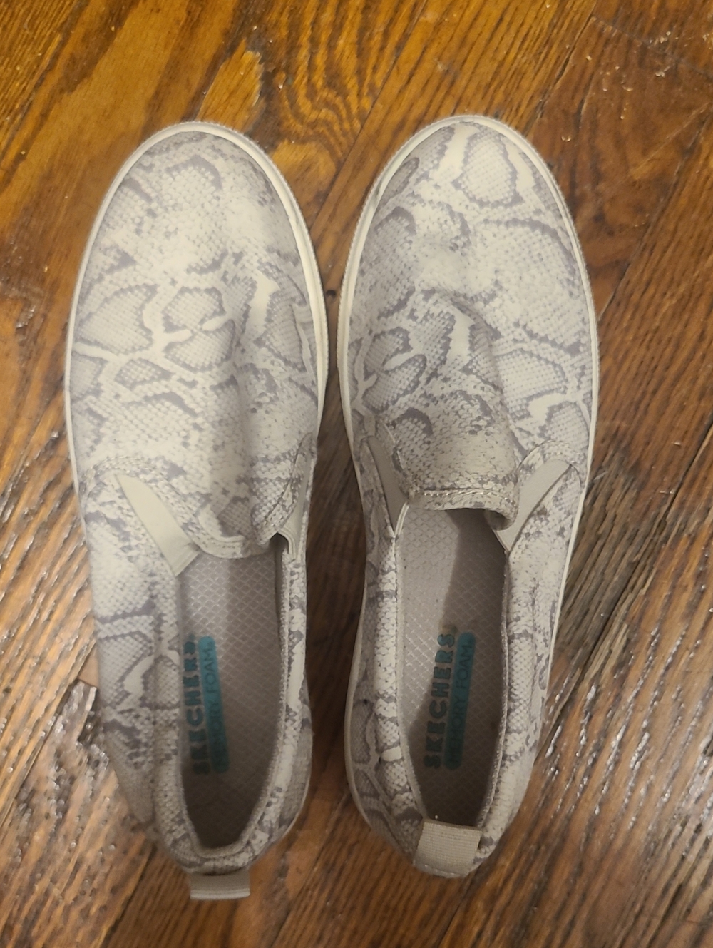 Skechers Slip Ons